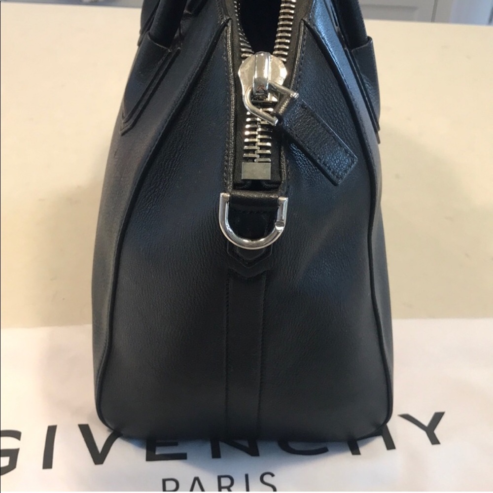 Givenchy Medium Black Bag % Authentic - image 3